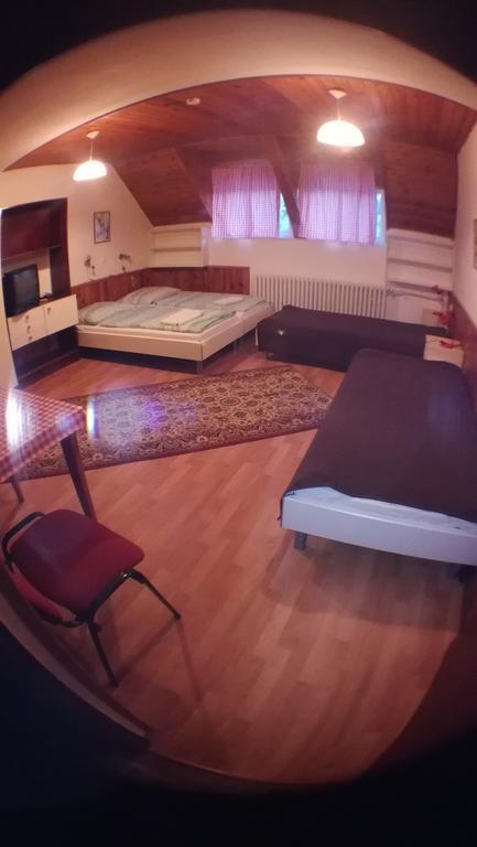 Ubytovanie 184, Bed And Braekfast 184 Stará Lesná Eksteriør billede